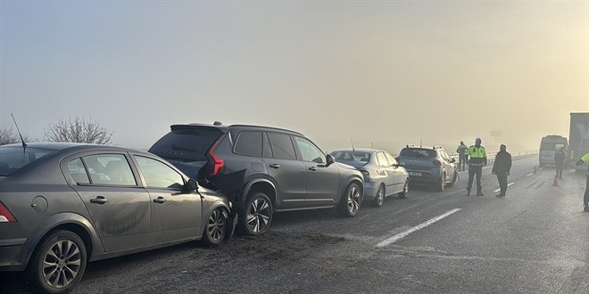 Edirne'de zincirleme kaza: 10 ara birbirine girdi - Son Dakika Haber