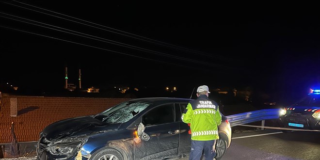 Uak'ta feci kaza: Otomobilin arpt 3 yaya ld - Son Dakika Haber