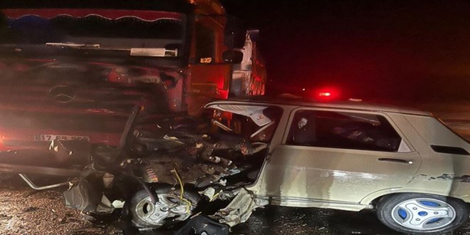 Kahramanmara'ta trla arpan otomobildeki yolcu kurtarlamad - Son Dakika Haber