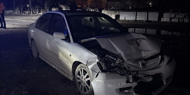 Ktahya'da park halindeki araca arpt: Otomobilini brakp kat - Son Dakika Haber