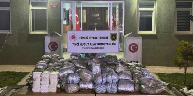 Hakkari snrnda 259 kilo uyuturucu ele geirildi