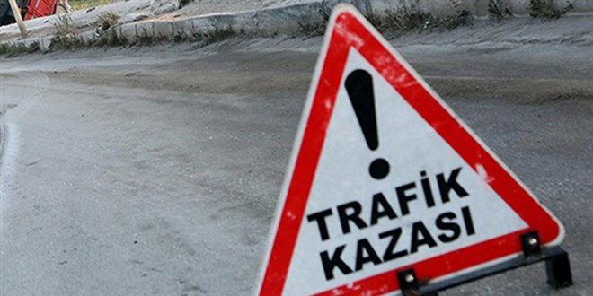 Ankara'da otomobil devrildi, 1 kii ld, 3 kii yaraland