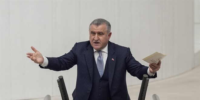 Bakan Bak aklad: Futbolda bahiste srada menajerler var - Son Dakika Haber