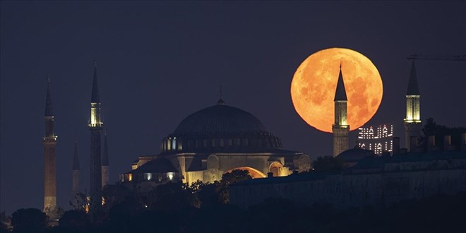 Mukaddes  aylar bu yl ikinci kez balayacak