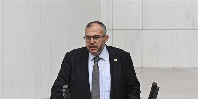 'Akademiyi bu kadar madur ederek gelecee dinamit koyuyorsunuz'