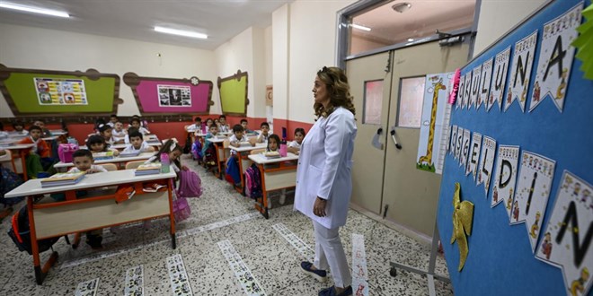 'Trkiye'de 100 binin zerinde retmen a var'