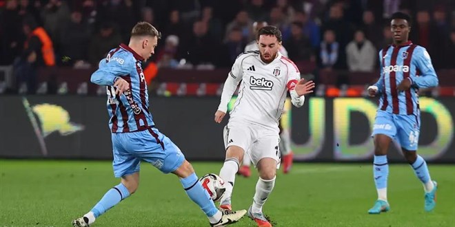 Derbi nefes kesti, 6 gol 1 krmz kart!  3:3 - Son Dakika Haber