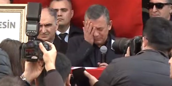 Glah Durbay'a veda: zgr zel gzyalarn tutamad