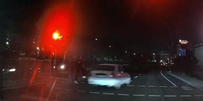 �stanbul Sultangazi'de k�rm�z� ���kta faciadan d�n�ld�