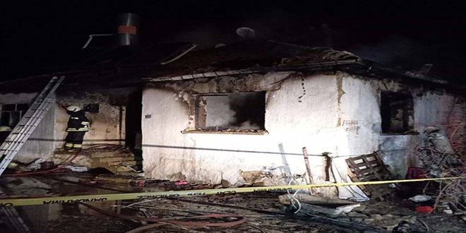 Konya'da yang�n facias�: O�lu �ld�, anne yaral� - Son Dakika Haber