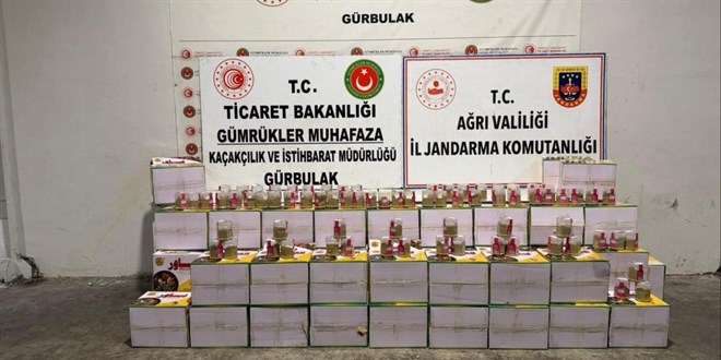 T�rdaki kavanozlardan 163,9 kilo uyu�turucu ��kt�
