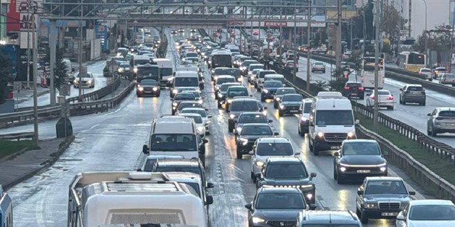 Trafik sigortas�nda hasars�zl�k indirimi s�r�c�ye mi ba�land�? - Son Dakika Haber