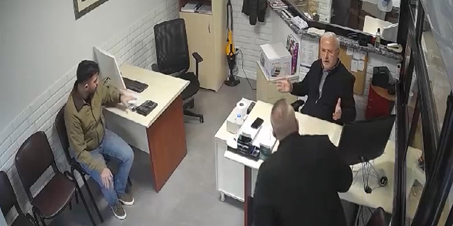 Ak�l almaz tehdit: O�lunu g�mece�iz d�kkan�n� havaya u�uraca��z! - Son Dakika Haber