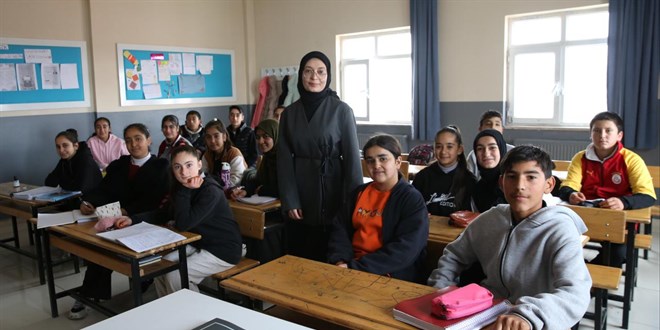 G�n�ll� ��retmenler 20 ��renciyi okula kazand�rd� - Son Dakika Haber