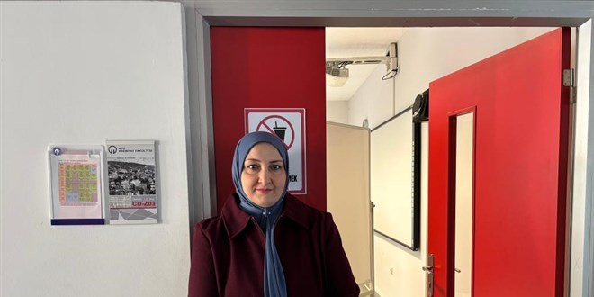 'Neden olmas�n' dedi, 45 ya��nda �niversite hayaline kavu�tu - Son Dakika Haber