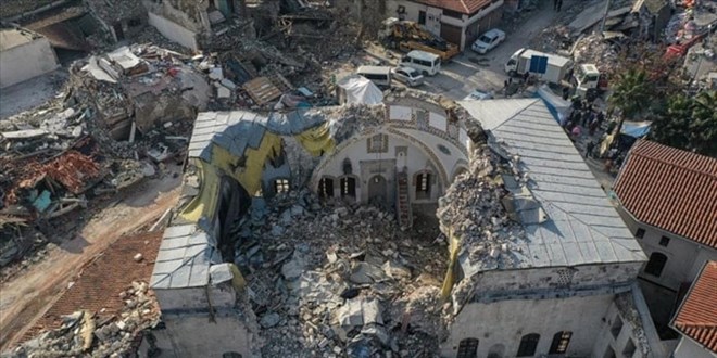 Bursa B�y�k�ehir destek vermedi, tarihi Ulu Cami ihyas� aksad� - Son Dakika Haber