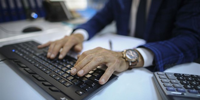 8 Kamu Kurumu Toplamda 2 Bin 882 Personel Alacak - Son Dakika Haber