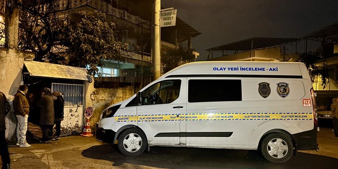 �zmir'de eve giren h�rs�zlar�n b��aklad��� ki�i �ld�