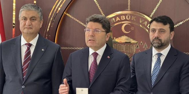 Bakan Tun�'tan 11. Yarg� Paketi a��klamas�: Cezas�zl�k alg�s� tarihe kar��t�