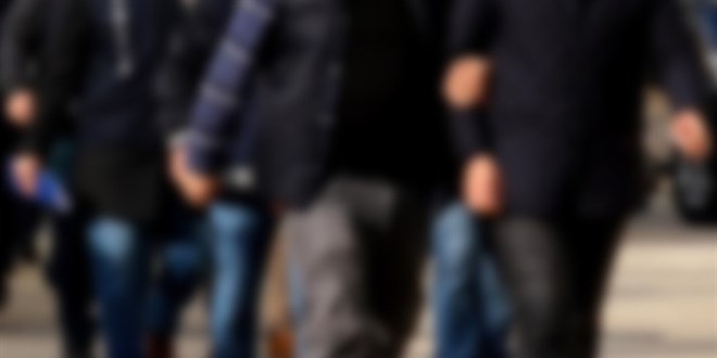 �stanbul merkezli uyu�turucu operasyonu! 17 ��pheli tutukland�