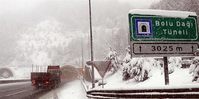 Bolu Da��'nda a��r tonajl� ara�lara ge�i� yasa�� - Son Dakika Haber