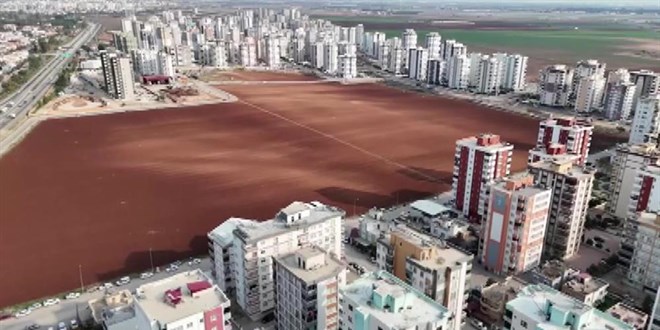 Apartmanlar aras�nda tar�m yapmaya devam ediyor