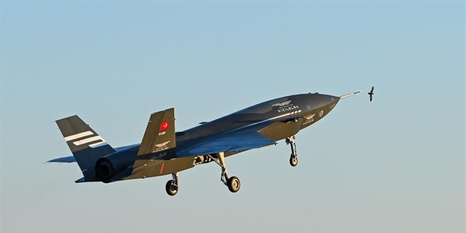 Fuat Oktay'dan KIZILELMA'n�n Tarihi Ba�ar�s�na Tebrik