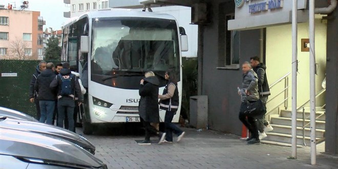 �zmir'de 'kooperatif' soru�turmas�nda g�zalt�na al�nan 9 ��pheli adliyede