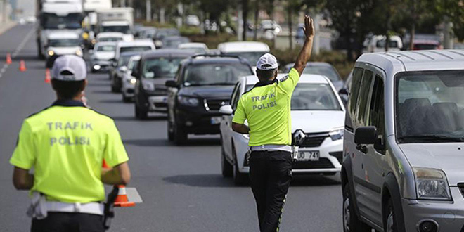 �stanbul'da bug�n ve 1 Ocak'ta baz� yollar trafi�e kapal�