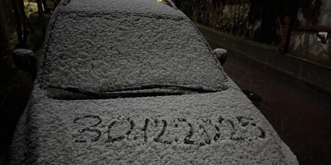 Meteoroloji uyarm��t�: �stanbul'da kar ya���� ba�lad� - Son Dakika Haber