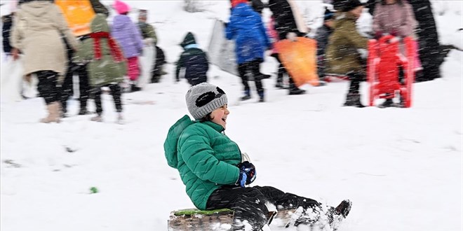 46 ilde okullar yar�n da tatil edildi - Son Dakika Haber