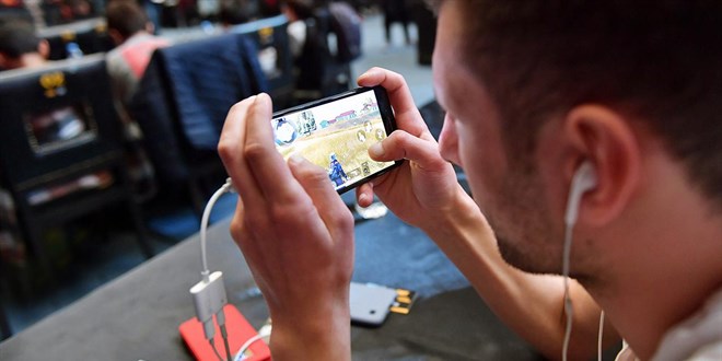 Mobil oyunla b�y�k vurgun! Hesaptaki paralar� bo�alt�yorlar