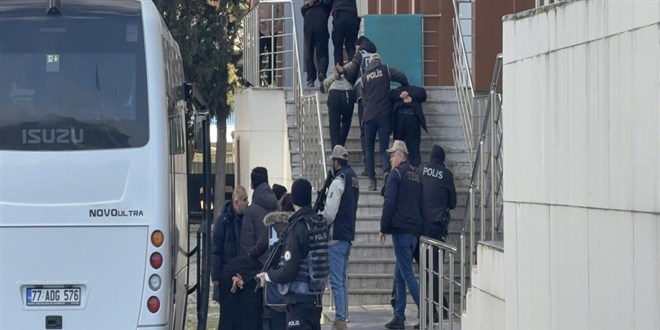 Yalova'da ter�r �rg�t� DEA�'a y�nelik operasyon: 26 tutuklama