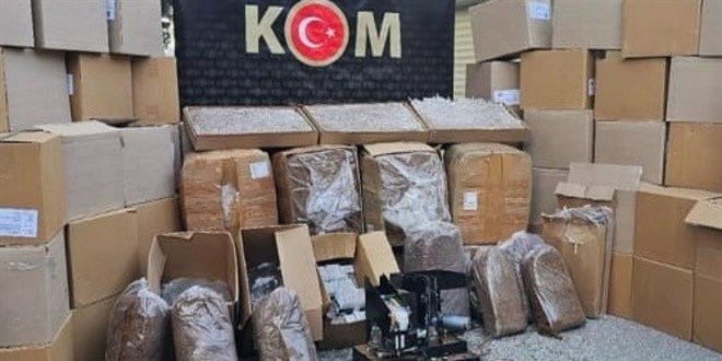 U�ak'ta 837 bin bandrols�z makaron ele ge�irildi - Son Dakika Haber