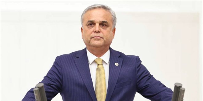 CHP'den istifa eden vekil, AK Parti'ye ge�ece�ini a��klad� - Son Dakika Haber