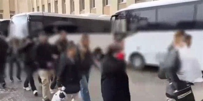 Diyarbak�r merkezli 11 ilde 'Sanal K�ska� Operasyonu': 10 tutuklama