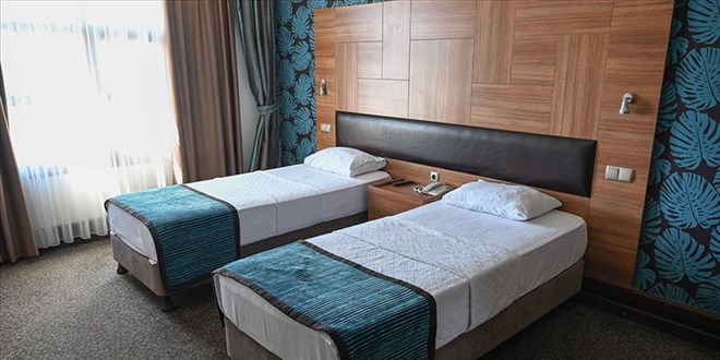 ��retmenevlerinde t�m MEB personeli ve ailelerine %50 indirim!