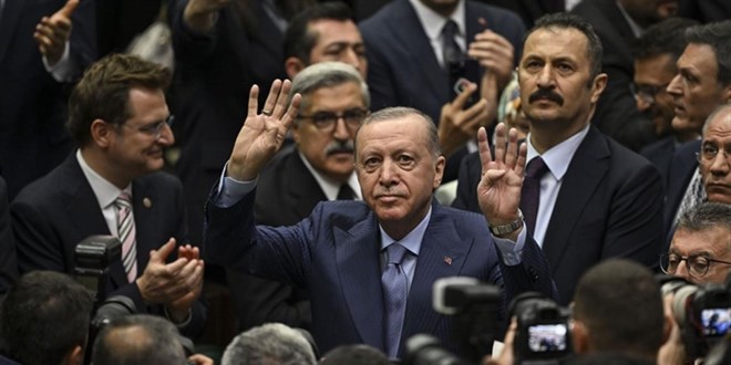 AK Parti'ye ge�i�lerle Meclis aritmeti�i nas�l �ekilleniyor?