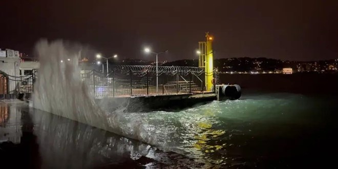 �stanbul'da lodos f�rt�nas� etkili oluyor