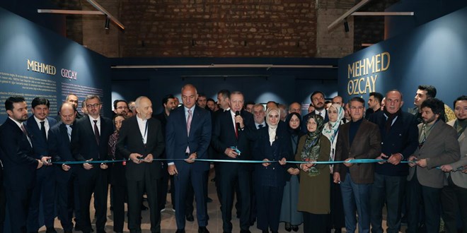 Cumhurba�kan� Erdo�an Hane �slam Eserleri Sergisi'nin a��l���n� yapt�