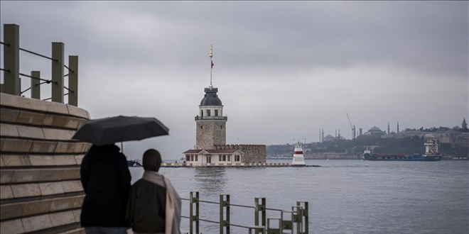 �stanbul Valili�inden kuvvetli ya��� uyar�s� - Son Dakika Haber