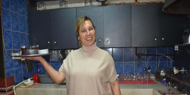 25 y�ll�k ba�kan� devirip, kahvecilerin ilk kad�n ba�kan� oldu - Son Dakika Haber