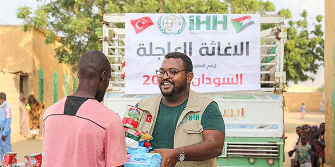 �HH, 2025'te  Sudan'da 2 milyon ki�iye yard�m ula�t�rd� - Son Dakika Haber