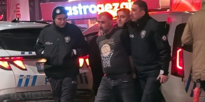 Bursa'da 5 y�l hapis cezas� ile aranan firari yakaland�