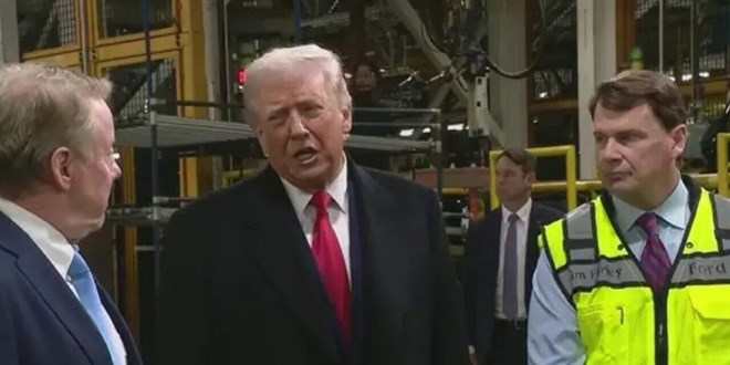 Trump'� ele�tirdi, i�ten at�ld�: 24 saatte 800 bin dolar kazand�! - Son Dakika Haber