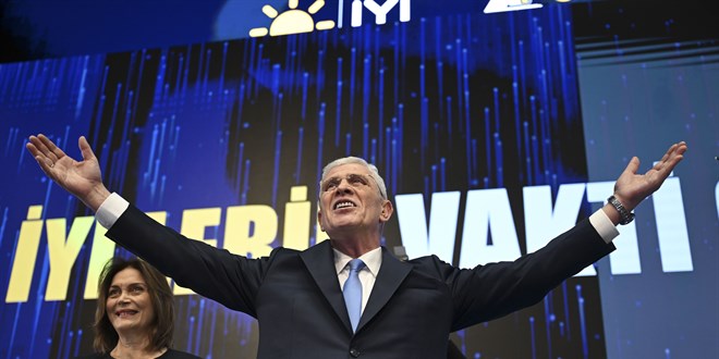 M�savat Dervi�o�lu, �Y� Parti Genel Ba�kanl���na yeniden se�ildi - Son Dakika Haber