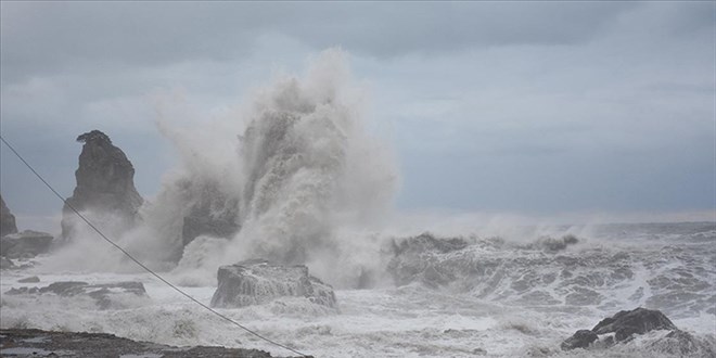 Meteoroloji uyard�: Do�u Karadeniz'de kuvvetli f�rt�na geliyor!