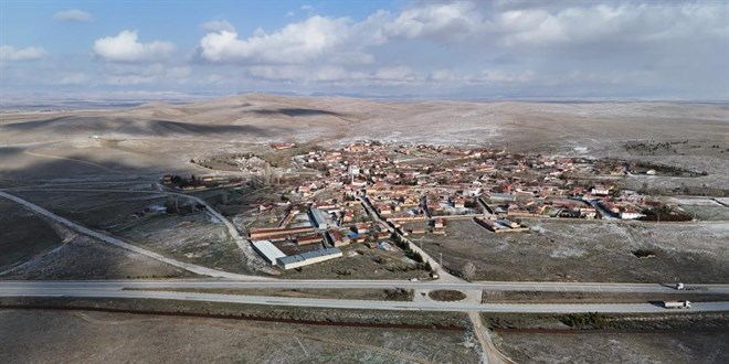 Bir b�l�m� vak�f arazisi bir b�l�m� sit alan�: Bu k�ye mezarl�k bile yap�lam�yor! - Son Dakika Haber