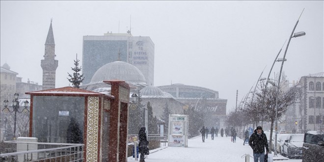 Erzurum'da kar nedeniyle hamile ve engelli kamu personeli bir g�n izinli olacak - Son Dakika Haber