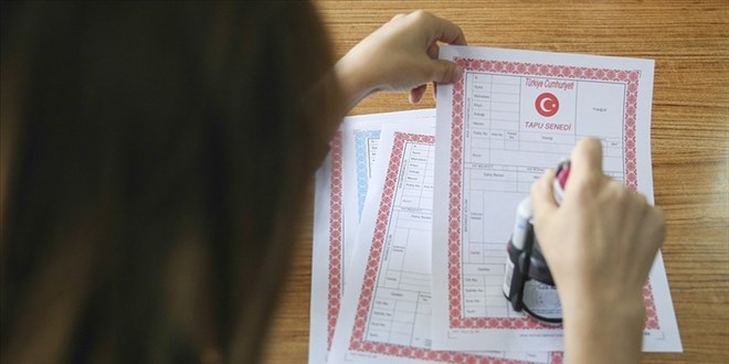 Sahte tapu ile hazine arazilerini satan memur g�revden uzakla�t�r�ld�